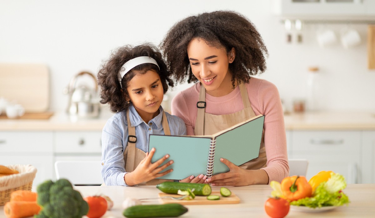 kids cookbooks help teach children how to cook early