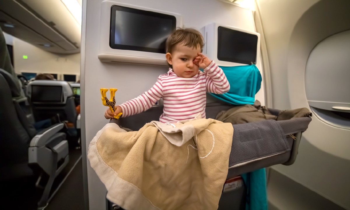 travel bassinet mighty-moms Travel Necessities For the On-the-Go Parent