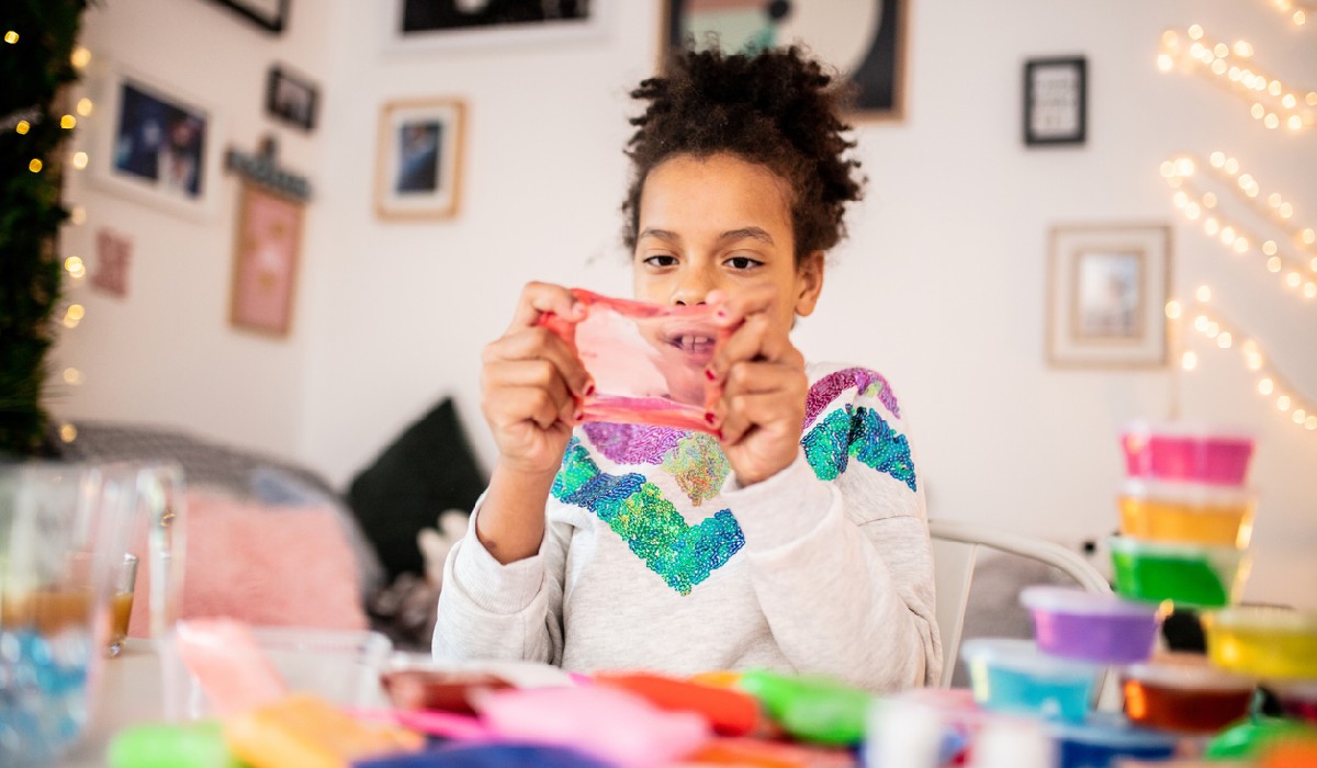 kids-crafts mighty-moms Easy Crafts With Household Supplies