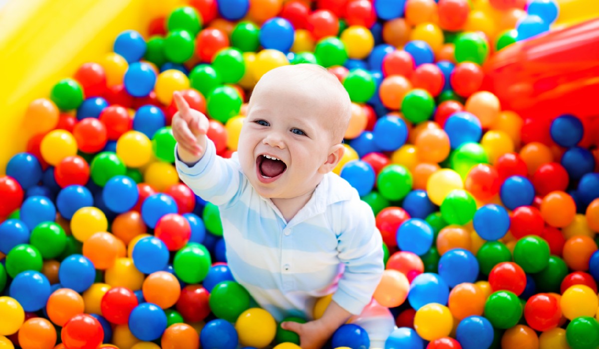 toddler playpen mighty-moms Dealing With Toddler Tantrums
