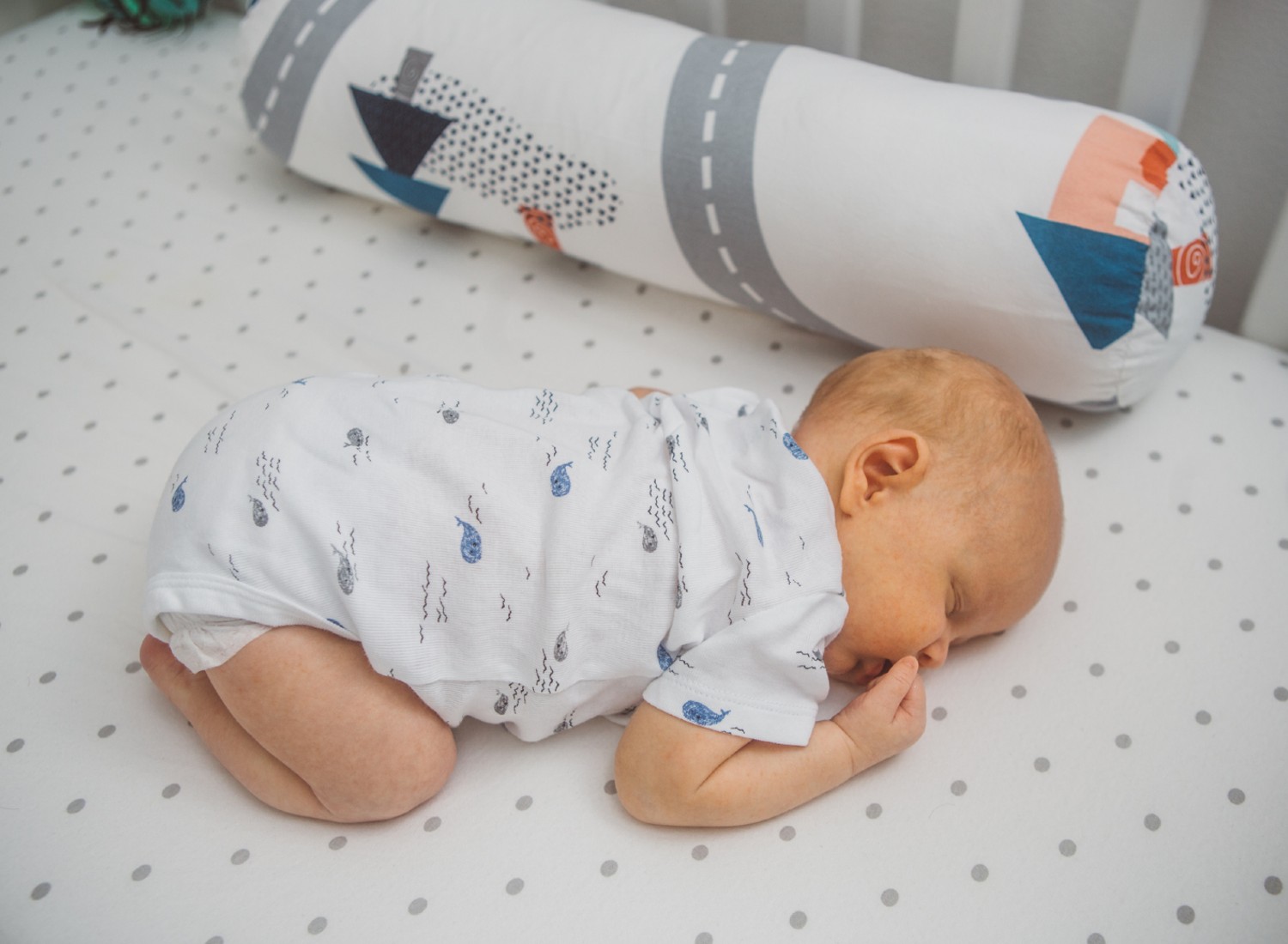 iStock-1334610277 Baby sleeping on stomach in crib