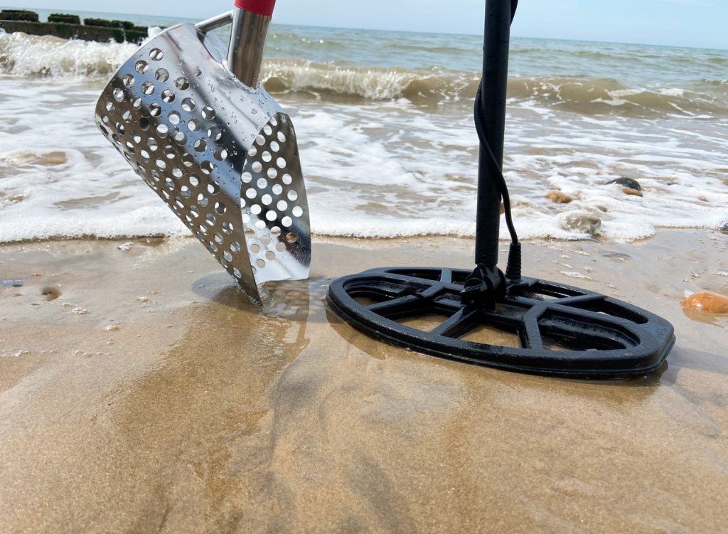 sand scoop for metal detecting